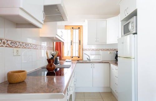 San Miguel de Abona Villa | LUXURY SUNNY HOLIDAY HOME WITH BREATHTAKING VIEWS AND HEATED PRIVATE POOL