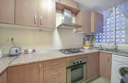 Benidorm House | Modern Town House at Levante Beach (WiFi, AirCon, UK TV, Swimming Pools)
