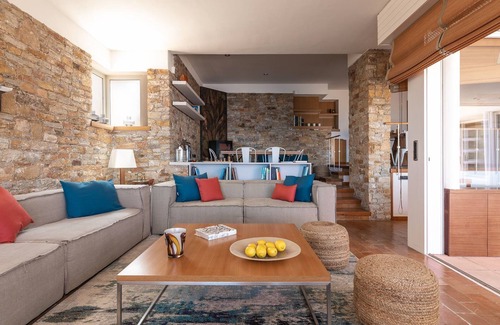 Sa Riera Villa | My Rental Homes | Villa Bellalta with sea view and infinity pool