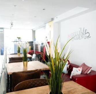 Foners Hostel | New Art Hostel - Albergue Juvenil
