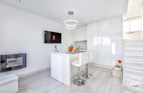 Torrequebrada Apartment | Octopussy | Beachfront apartment in Benalmadena
