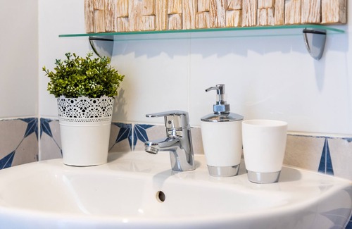 Los Abrigos Hostel | OKEANOS ECO GUEST HOUSE
