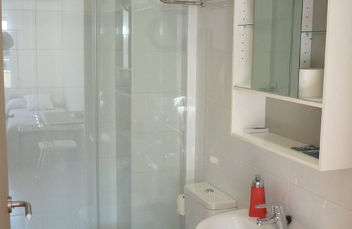 Sarria Hostel | Pensión Albergue Puente Ribeira - Hostel