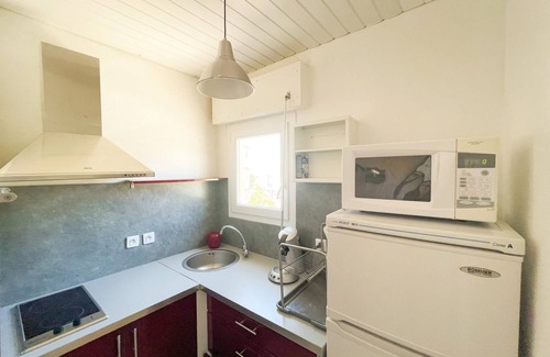 Roses Town Center Apartment | PST. Studio 400 m from the beach