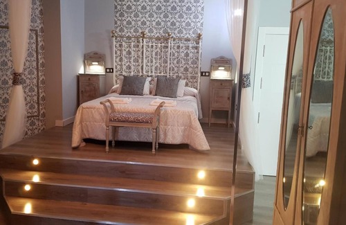 Alcaraz House | Puerta de Alcaraz