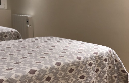 Sarria Apartment | RENTXACOBEO 2 APARTMENT BY OKTHEWAY