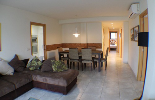 Roses Town Center Apartment | Riera Ginjolers 3 A - Three Bedroom Apartment, Sleeps 6