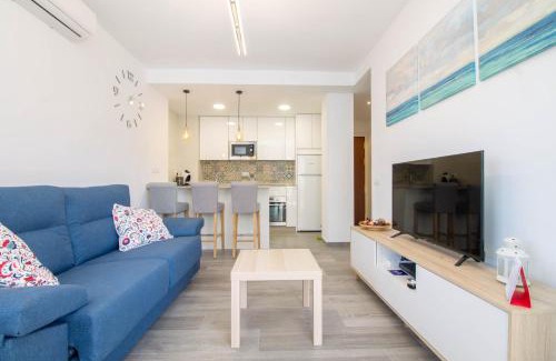 Carihuela Apartment | Santa Amalia 18 by IVI Real Estate