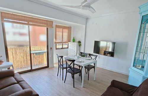 Port de Sagunt Apartment | Spacious apartment on the beach of Puerto de Sagunto