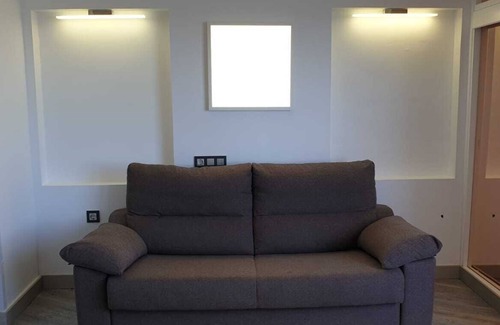 Fuengirola City Centre Apartment | Studio in Fuengirola with sea views