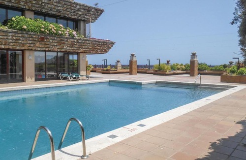 Tossa de Mar Apartment | Stunning apartment in Tossa de Mar with 3 Bedrooms, WiFi and Outdoor swimming pool