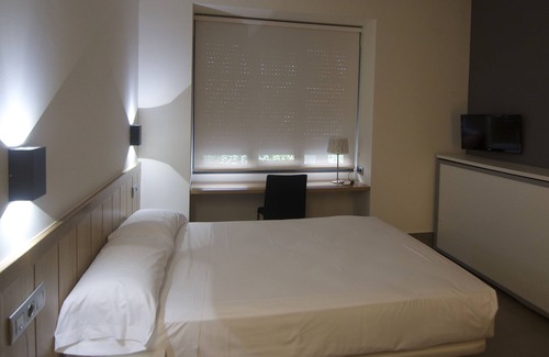 Valladolid Hostel | The Book Factory Hostel by gaiarooms