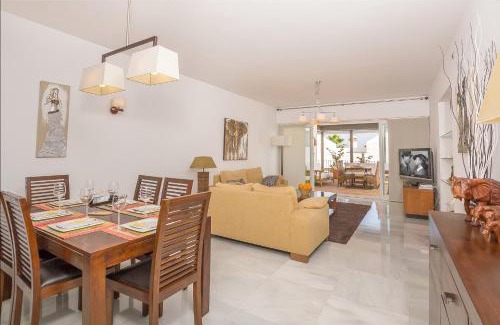 Carihuela Apartment | Torremolinos Apartment