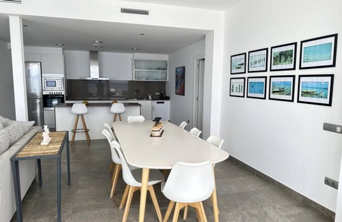 Almadraba-Canyelles Villa | Turo Villa 1 - Four Bedroom Villa, Sleeps 8