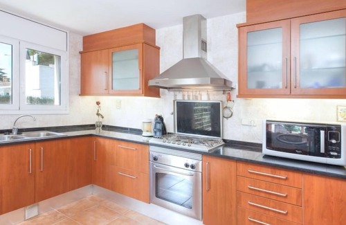 Calonge House | Vacation home Dorian by Interhome