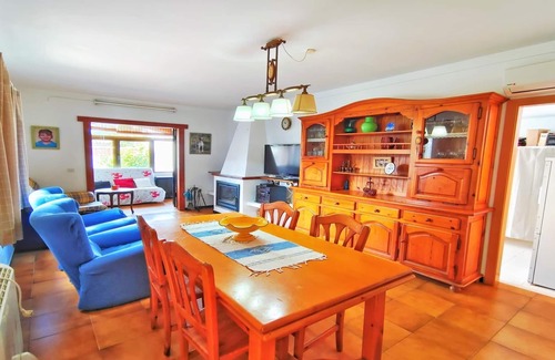 L'Escala Villa | VACAY Villa Emily