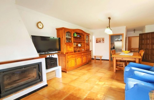 L'Escala Villa | VACAY Villa Emily