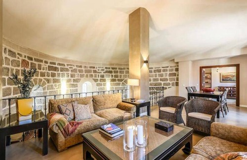 Avila Villa | Villa ∙ 6 bedrooms ∙ 12 guests