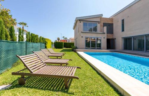 Molinell Villa | Villa Beachside Retreat by ON Travel