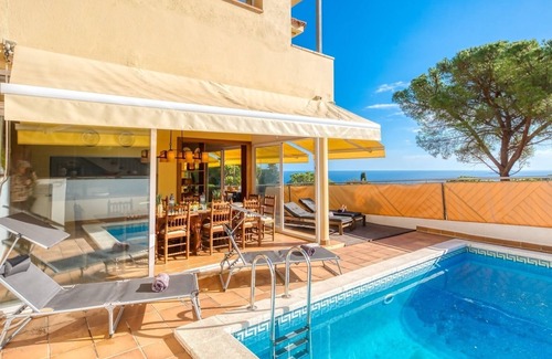 Blanes Villa | Villa "Costacabana - Santa Cristina" with Sea View, Private Pool & Wi-Fi