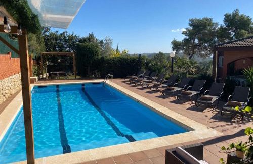 Olivella Villa | Villa Sitges Soledad 15 minutes drive from Sitges XXL swimming pool 12 p
