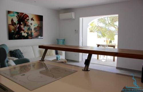 Sant Josep de sa Talaia Apartment | White Buddha - Cala Tarida