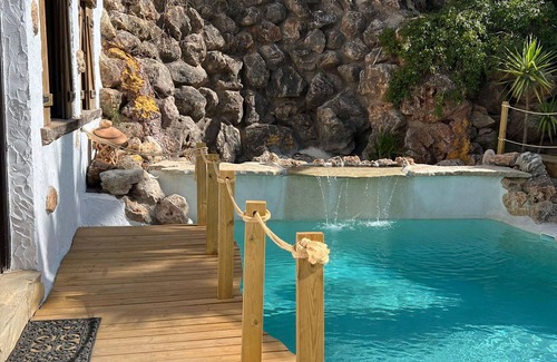 Iznajar House | Wonderful private villa for 4 people with private pool, A/C, WIFI, hot tub