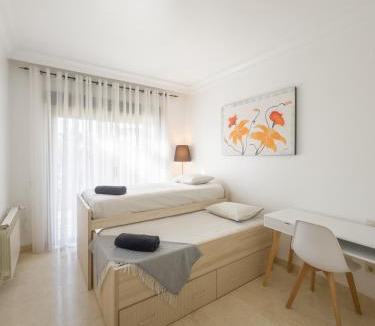 Roda Apartment | Ático de 2 dormitorios con terraza y piscina en Roda Golf - Almyra