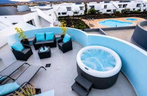 Villaverde Apartment | Ático de Lujo con Jacuzzi Privado en Azotea Vistas