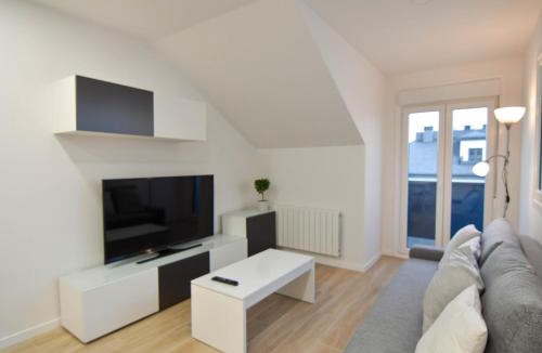 Loredo Apartment | Ático de lujo con piscina y mini golf en la playa