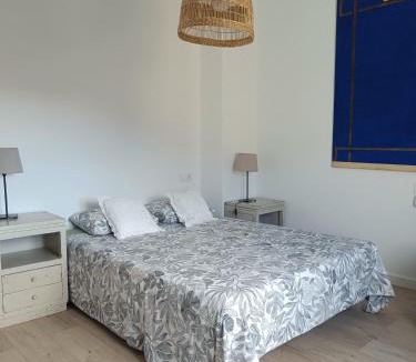 Palau-Saverdera Apartment | Ático relax con gran terraza y vistas a la Costa Brava