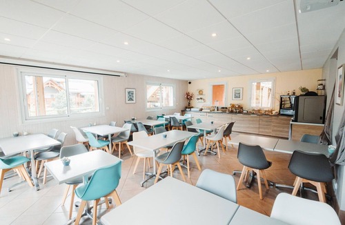Ax-les-Thermes Apartment | 1-Bedroom Apartment near Gondola
