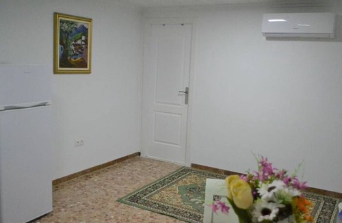 Alicante Apartment | 1 bedroom Apartment with Gallery Balcony Free Netflix, air conditioning
