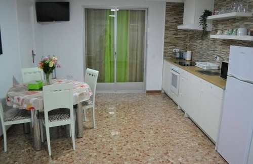 Alicante Apartment | 1 bedroom Apartment with Gallery Balcony Free Netflix, air conditioning