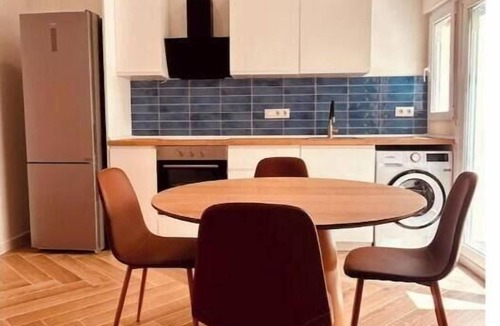 Sagunto House | 1 minute from the beach, new house with a patio