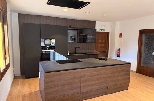 Santa Liestra y San Quilez Apartment | 100% Accessible Study AT2