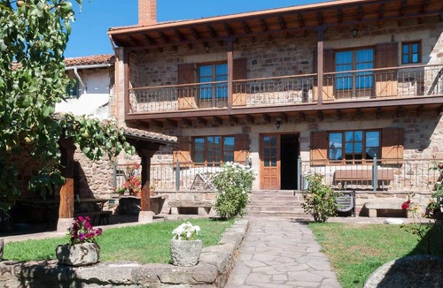 Barruelo de Santullan House | 100 m² House ∙ 4 bedrooms ∙ 8 guests