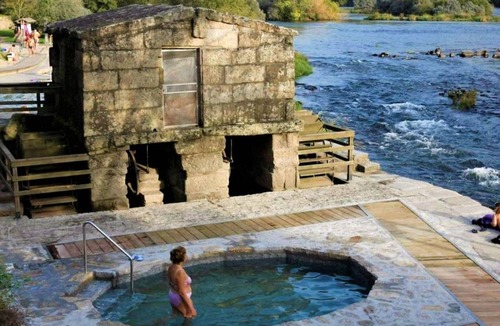 Ourense Apartment | 100 m² Apartment ∙ 3 bedrooms ∙ 10 guests