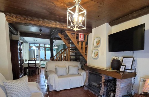 Molinaseca House | 100 m² House ∙ 3 bedrooms ∙ 6 guests