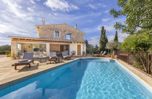 Llevant House | 100 m² House ∙ 3 bedrooms ∙ 6 guests