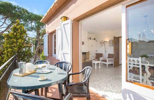 Calella de Palafrugell Villa | 101 m² Villa ∙ 3 bedrooms ∙ 6 guests