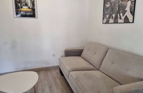 Distrito Llano Apartment | 103A Apartamento moderno 2 habitaciones