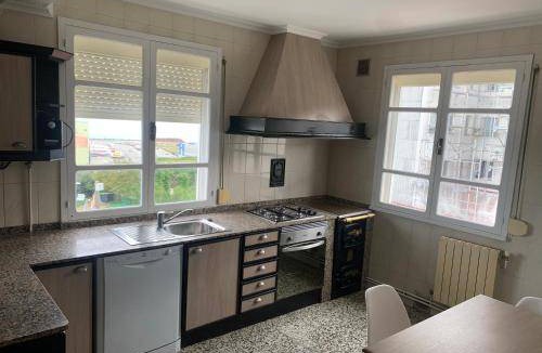 Burela Apartment | 105 m² Apartment ∙ 3 bedrooms ∙ 6 guests