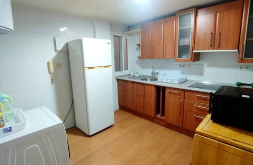 Almeria Centro Resort | 109 m² Private room ∙ 1 bedroom ∙ 5 guests