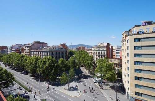 El Poble-sec Apartment | 110 m² Apartment ∙ 6 bedrooms ∙ 9 guests