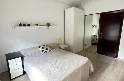 Logrono City Centre Resort | 110 m² Private room ∙ 1 bedroom ∙ 1 guest