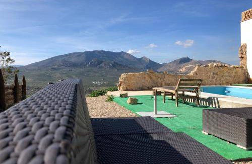 Jaen House | 115 m² House ∙ 3 bedrooms ∙ 6 guests