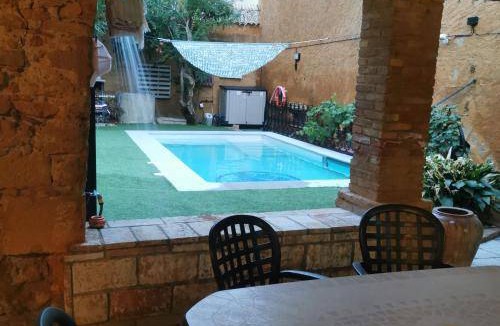 Miralcamp House | 12 m² House ∙ 5 bedrooms ∙ 10 guests