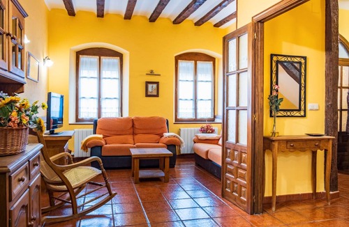 Rueda House | 120 m² House ∙ 5 bedrooms ∙ 10 guests