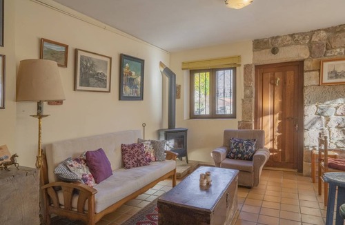 Santa Maria de Redondo House | 130 m² House ∙ 4 bedrooms ∙ 6 guests